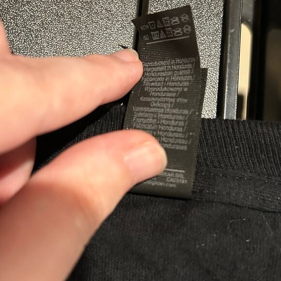 GLOOMY The Naughty Grizzly New Long Sleeve Black Graphic Tee Size XL - Picture 6 of 7